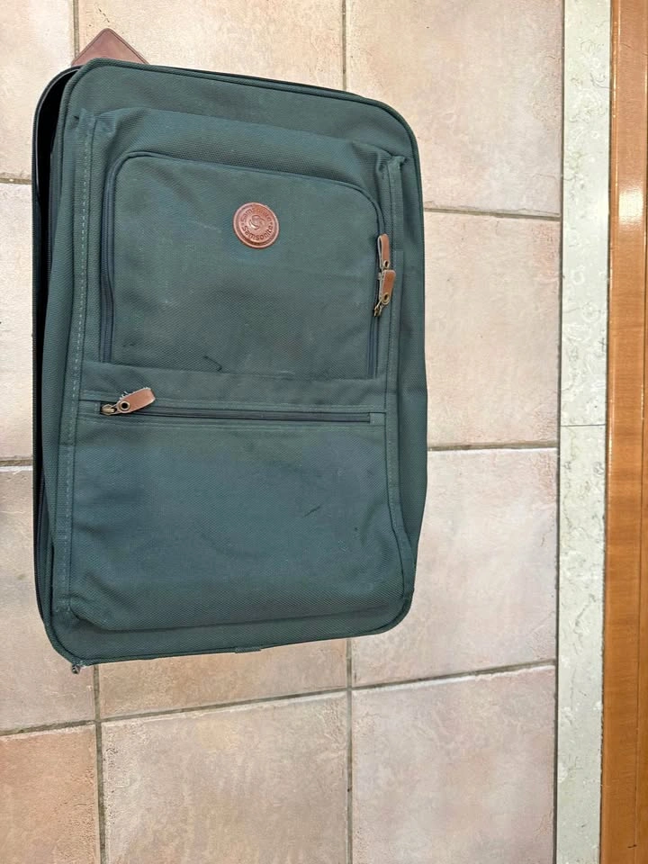 Samsonite Dark Green Rolling Carry-On Suitcase