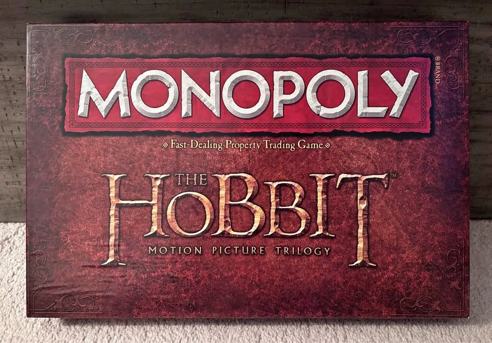 MONOPOLY THE HOBBIT - MOTION PICTURE TRILOGY BOARD GAME (MISSING
