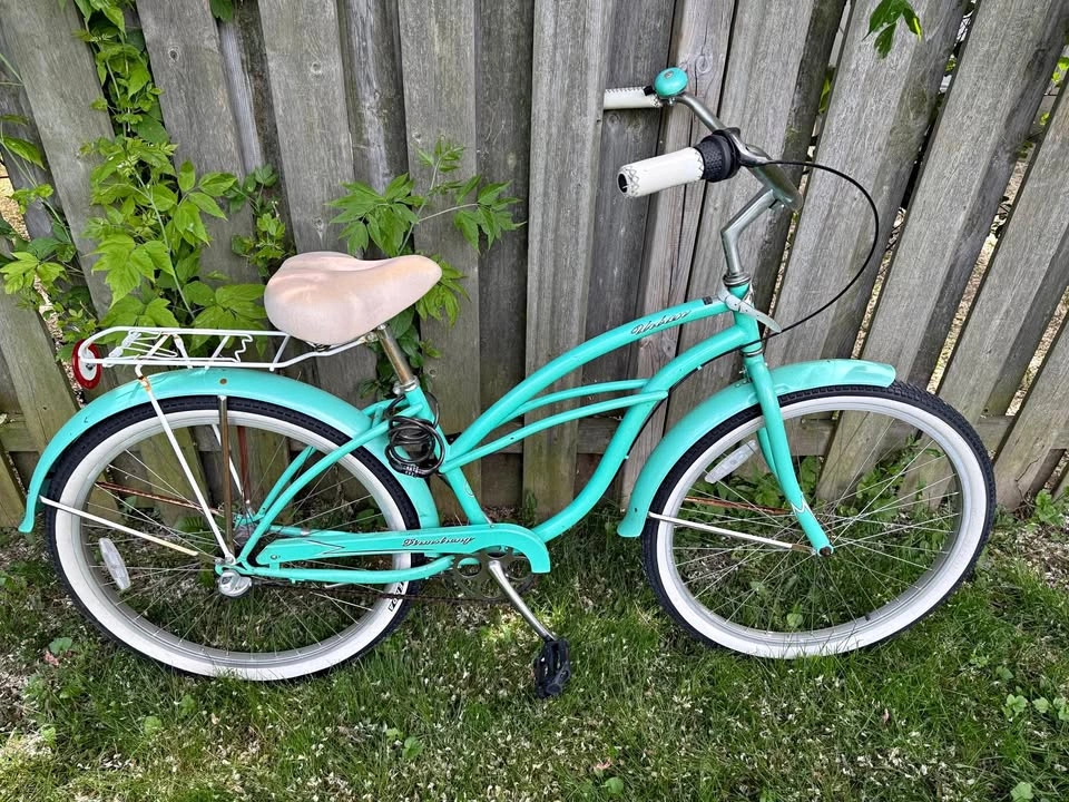 Women's Beach Cruiser Bicycle