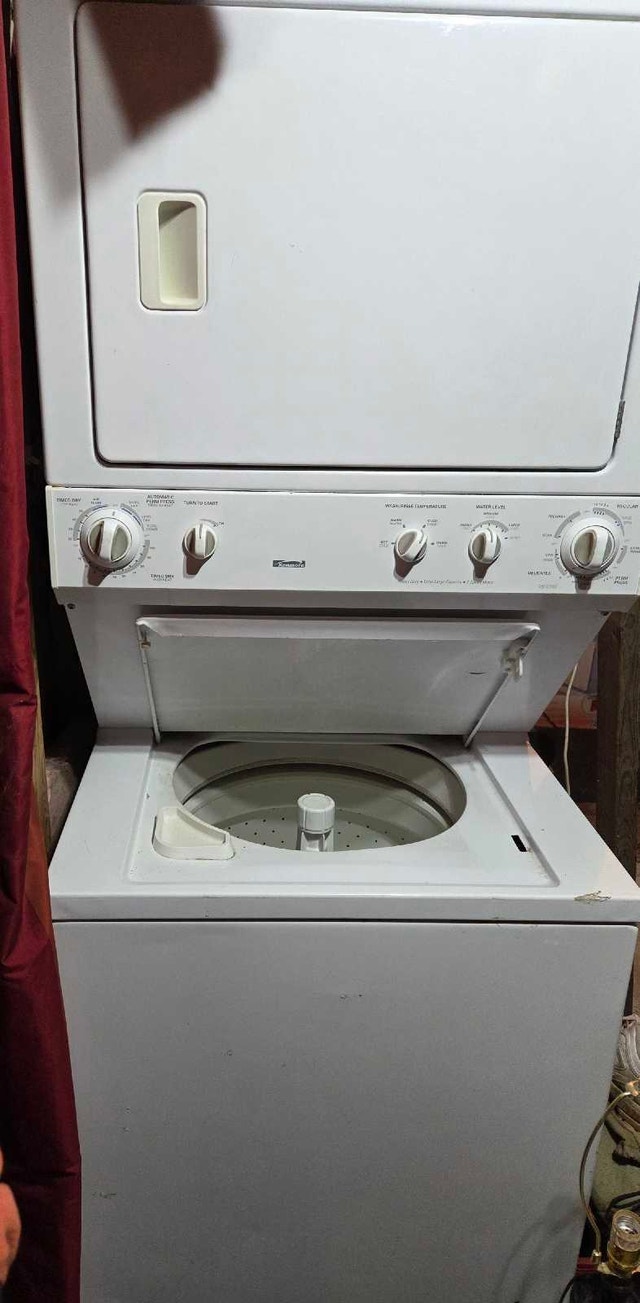 Kenmore Heavy Duty Stackable Washer & Dryer Unit