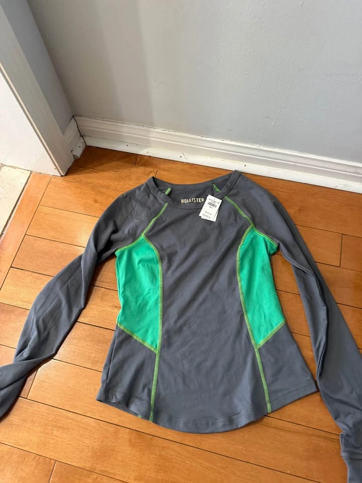 Hollister Long Sleeve Shirt - Dark Grey/Green - Size Small - photo 2