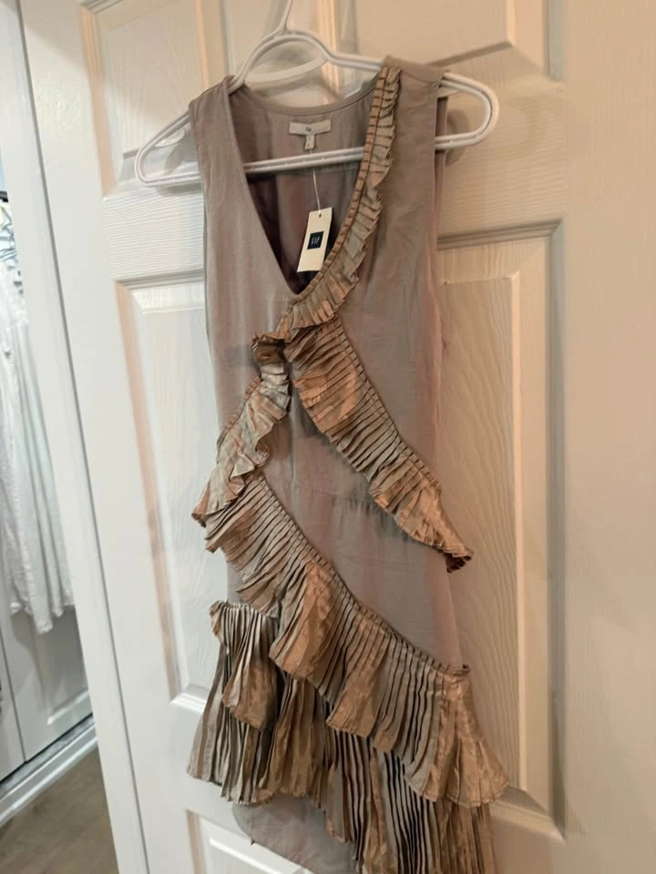 Gap Taupe Ruffle Dress - XS - photo 4