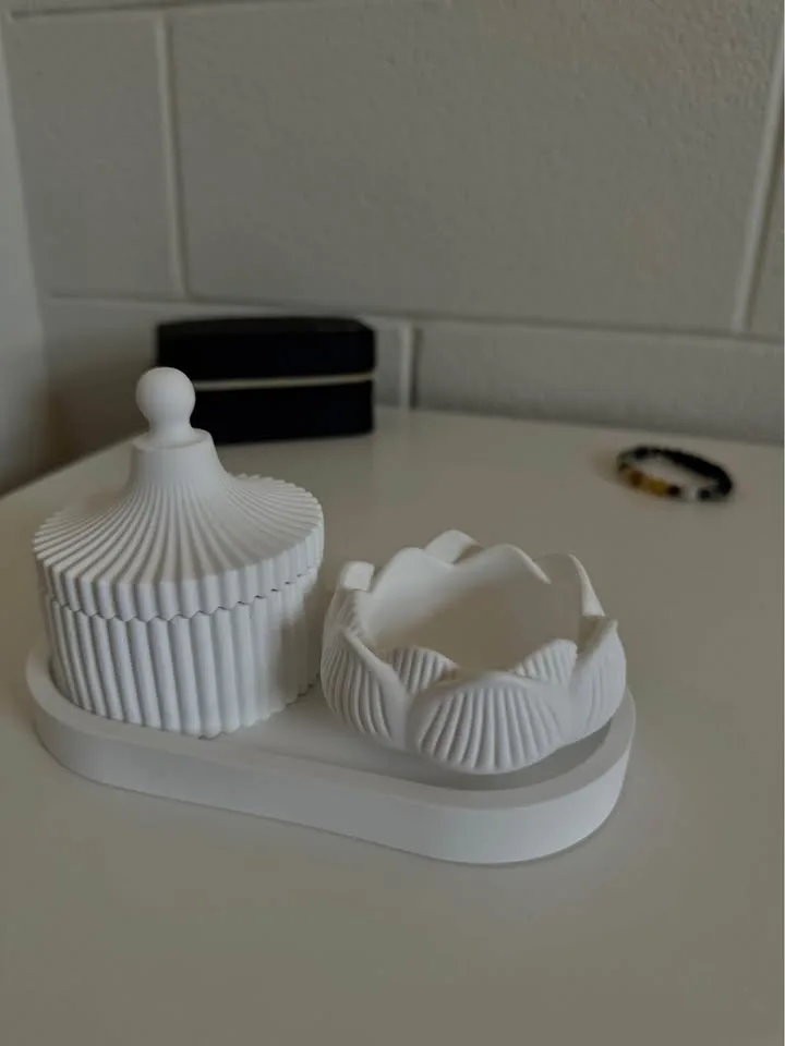 Eco-Resin Jar & Lotus Bowl Set | Jewelry Box, Candle Holder image indicator(6)