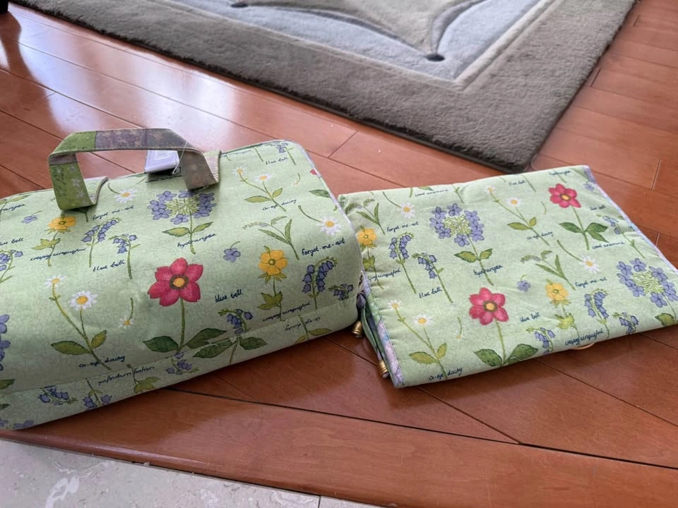 Maggie B Floral Travel Bag & Roll-Up Organizer Set - photo 5