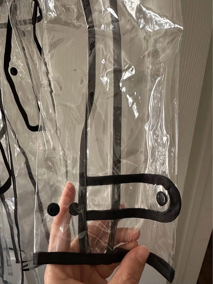 Never worn stylish rain cover - photo 4
