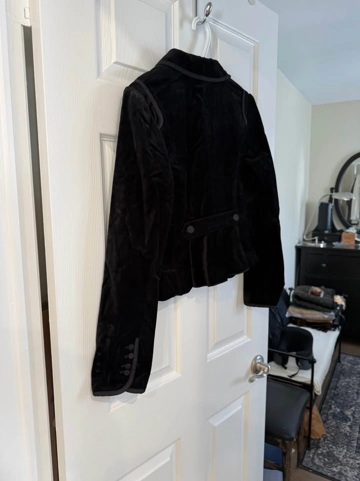 White House Black Market Black Velvet Blazer Size 4 - photo 3