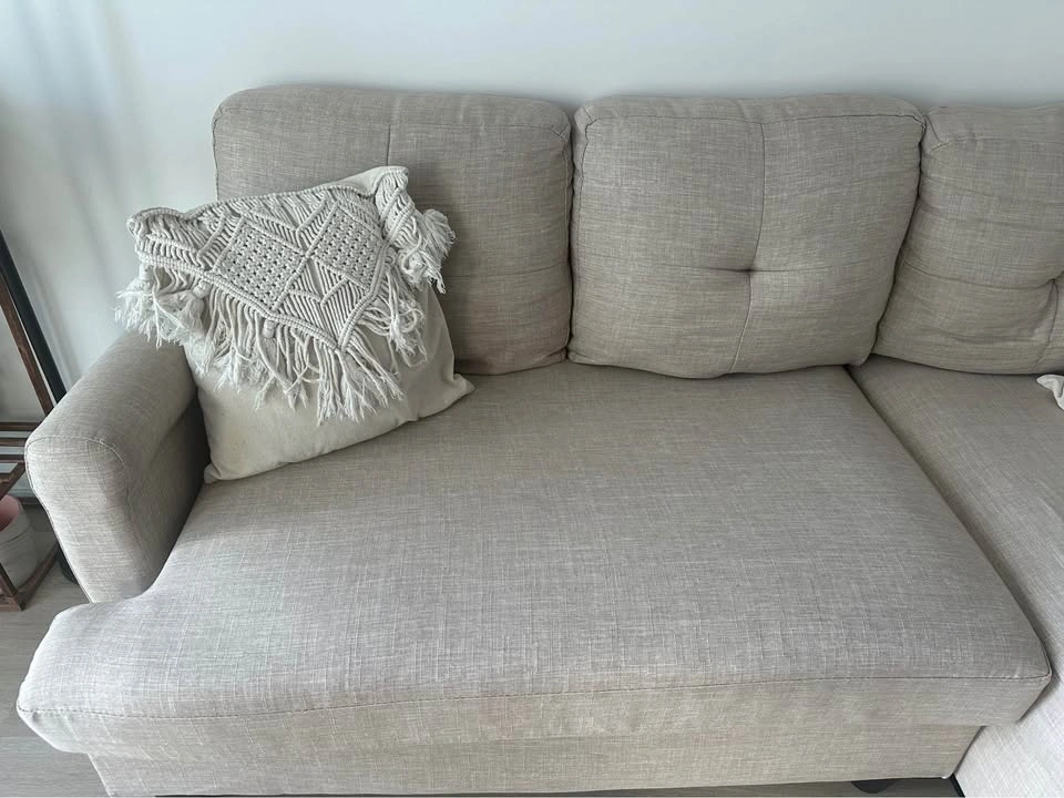 Beige Sectional Sofa for Sale – Excellent Condition, Smoke & Pet - photo 2