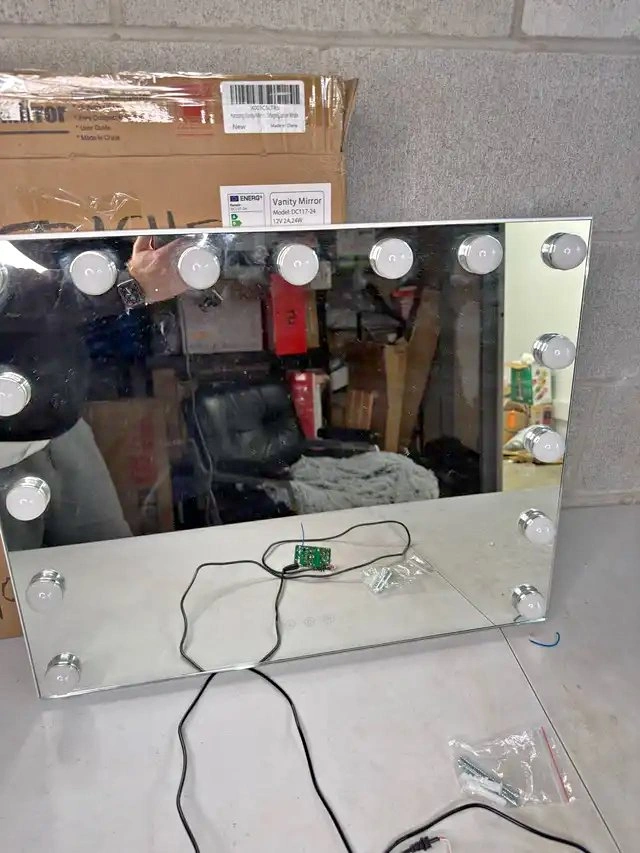 Hansong Bluetooth Vanity Mirror with Lights Hollywood Makeup Mir