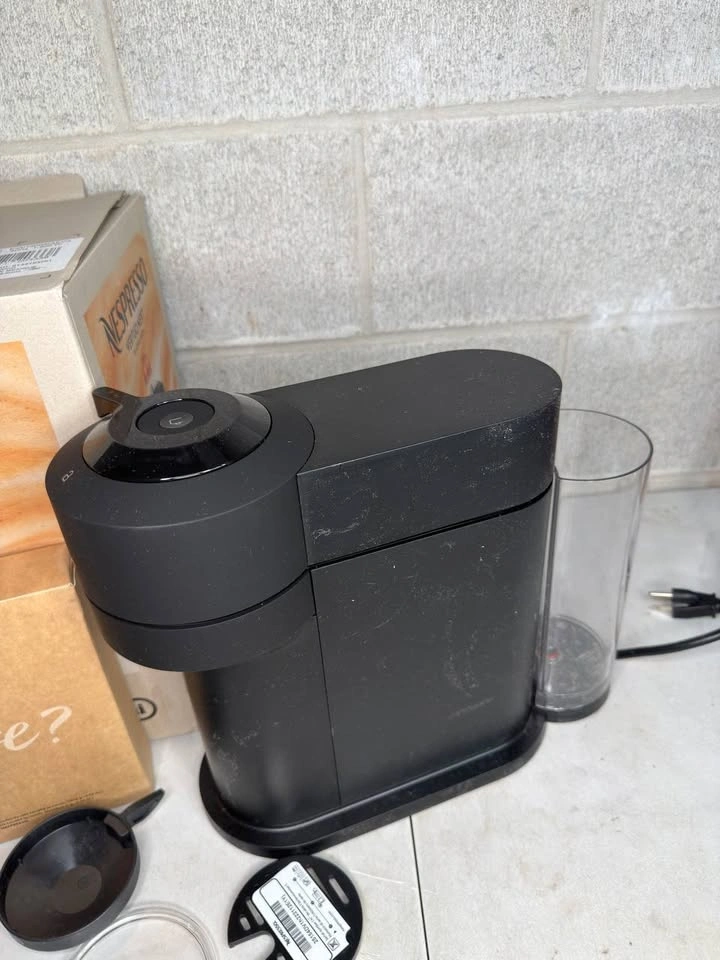 Nespresso Vertuo Next Coffee & Espresso Machine by De'Longhi, Ma - photo 3