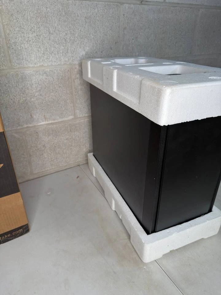 Thermaltake Versa H17 Black Micro-ATX Mini Tower Gaming Computer - photo 2