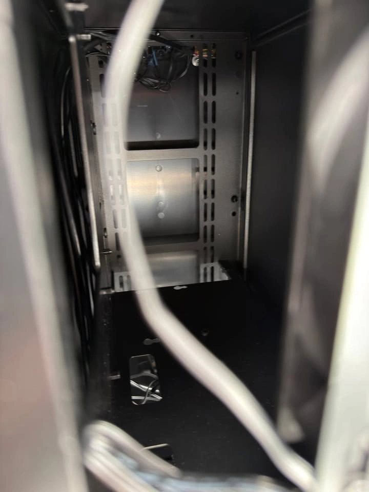 Thermaltake Versa H17 Black Micro-ATX Mini Tower Gaming Computer - photo 3