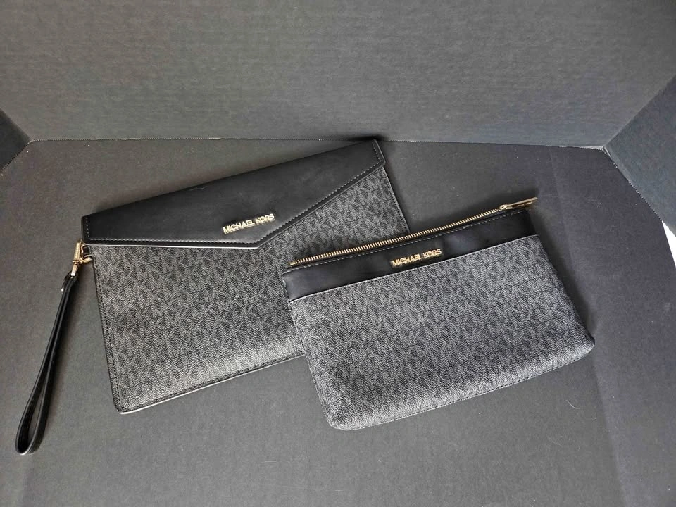 Michael Kors Maisie Clutch/Crossbody - Black Leather