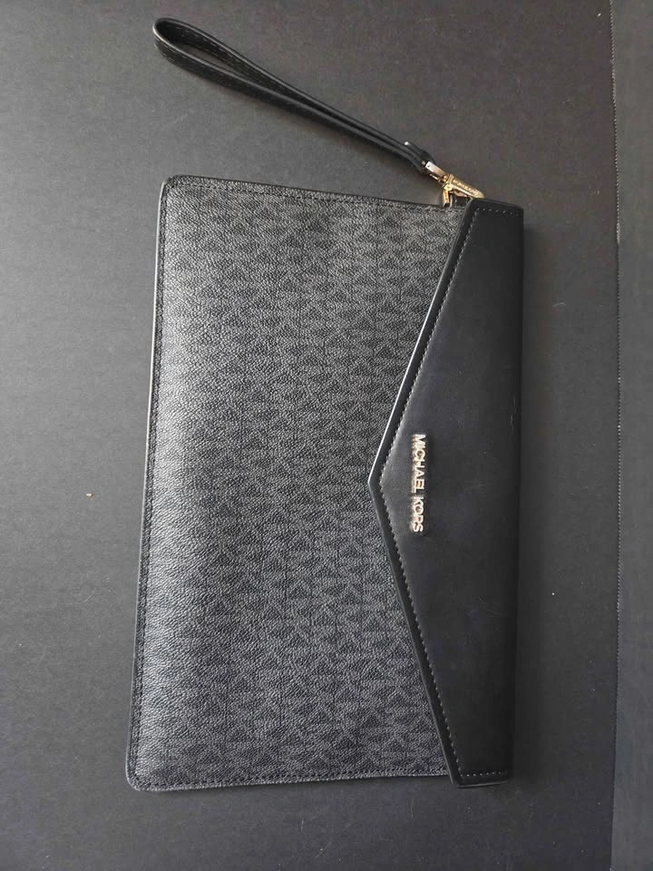 Michael Kors Maisie Clutch/Crossbody - Black Leather - photo 3