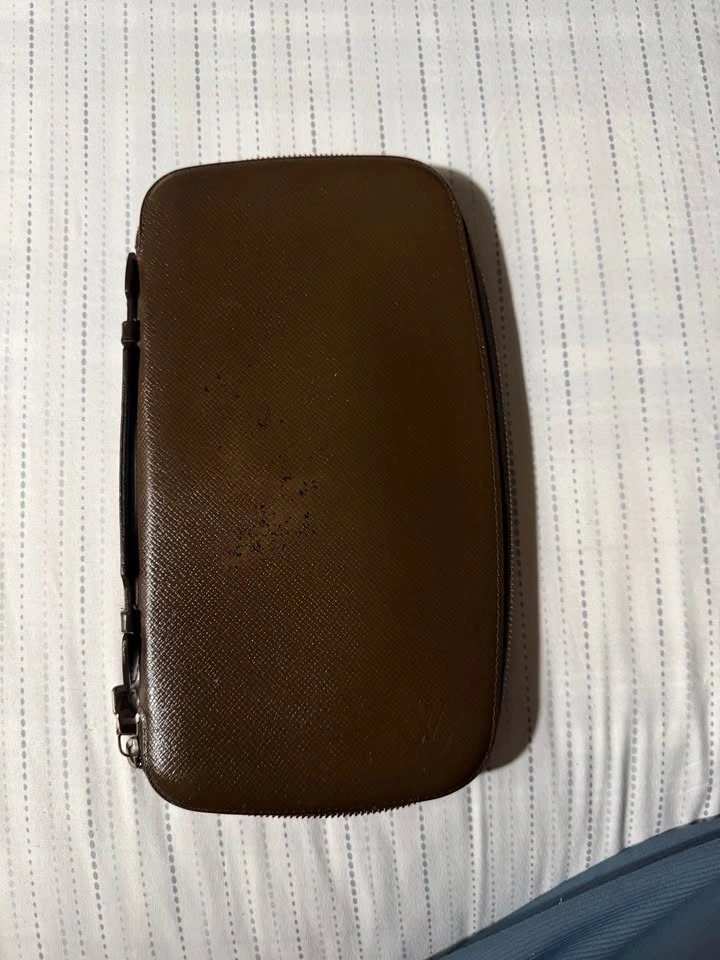 Authentic Louis Vuitton Brown Taiga Organizer