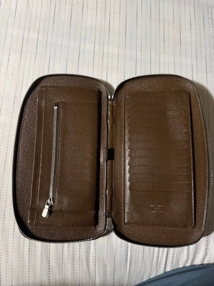 Authentic Louis Vuitton Brown Taiga Organizer - photo 3