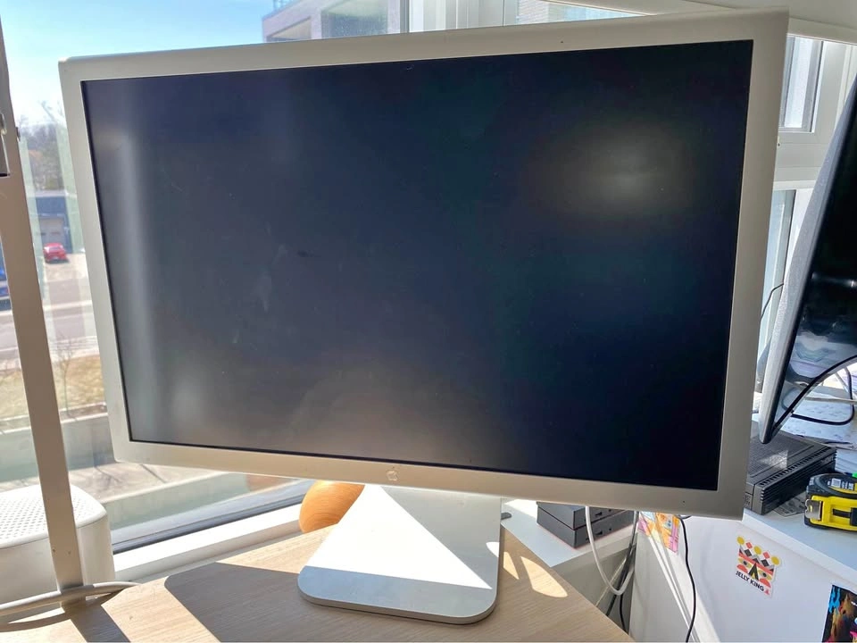 Apple Cinema HD Display 23” A1082