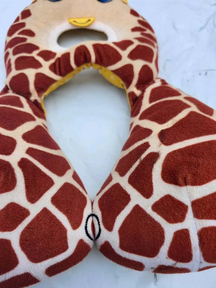 Travel Friends Benbat Giraffe Baby Travel Pillow - photo 4