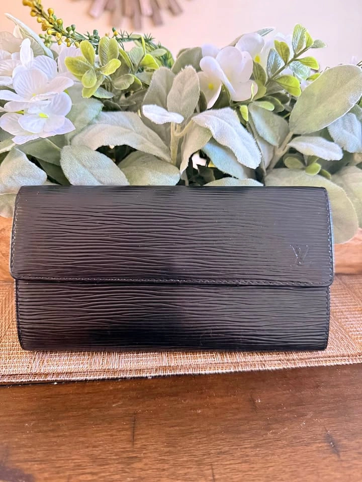 Pre loved Authentic Louis Vuitton wallets