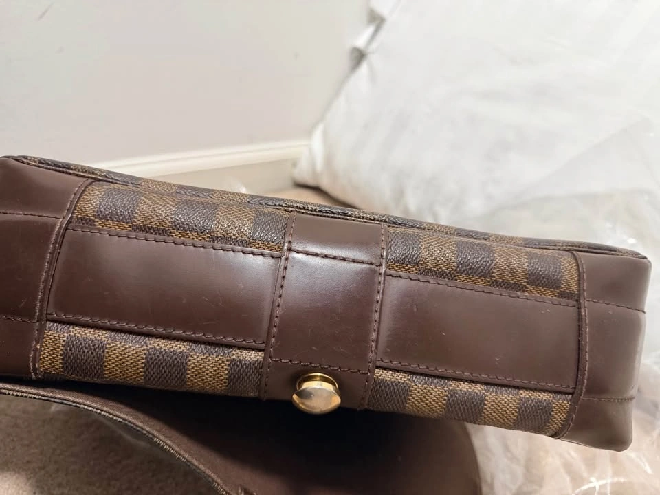 Authentic Louis Vuitton Damier Messenger Laptop Bag - photo 5