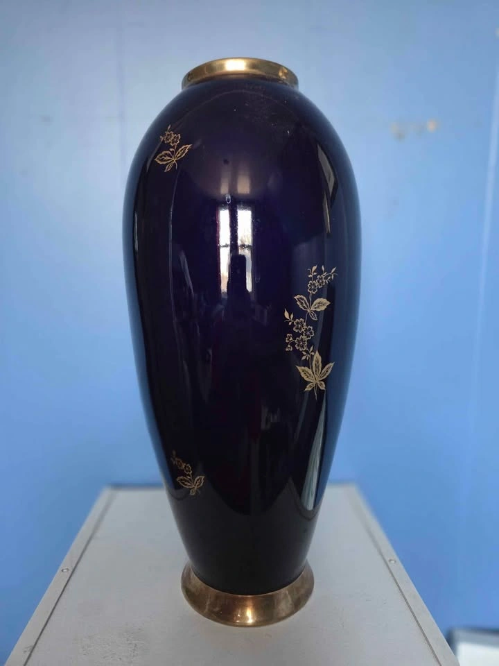 Vintage Lindner Kueps Bavaria Echt Cobalt "Monie" Vase - photo 3