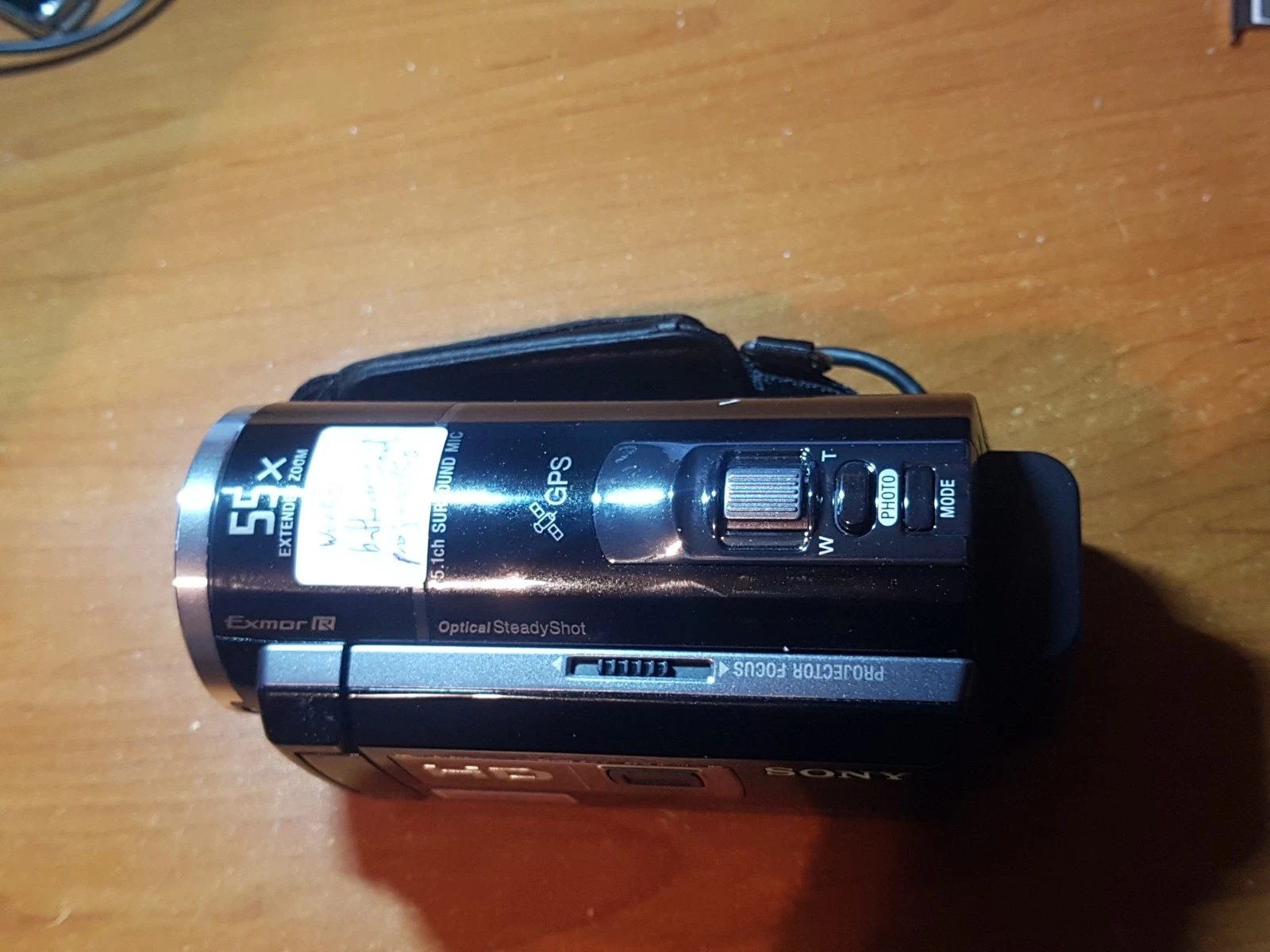Sony Handycam HDR-PJ260V Camcorder with Projector - photo 2