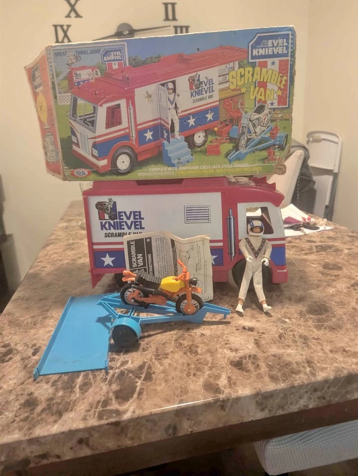 Vintage Evel Knievel Stunt Set
