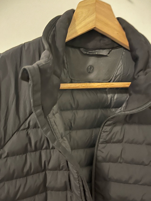 Lululemon Vest - Size Large - Black