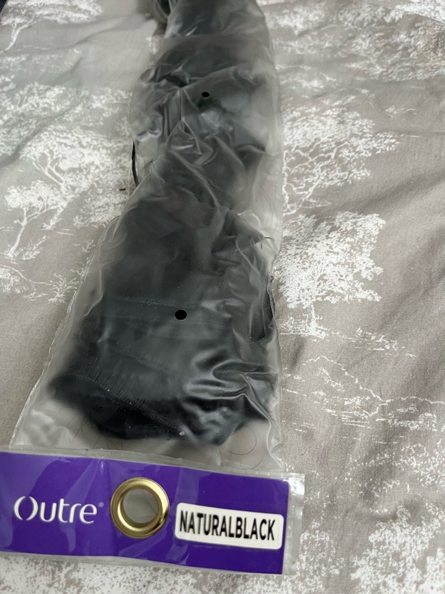 Outre Weave - Natural Black Synthetic Hair - photo 3