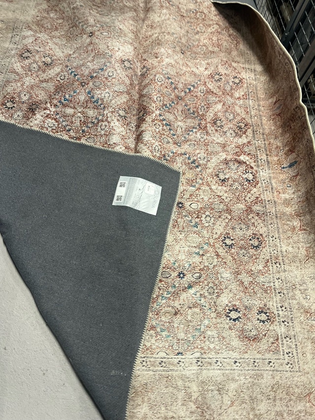 Surya Rug 6'7"x9' - photo 2