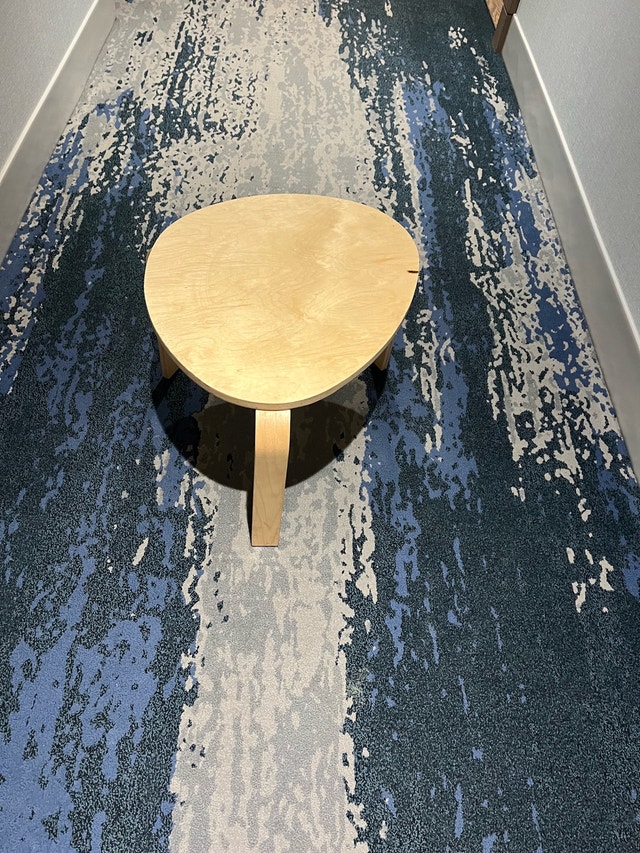 IKEA Lack Table - photo 4