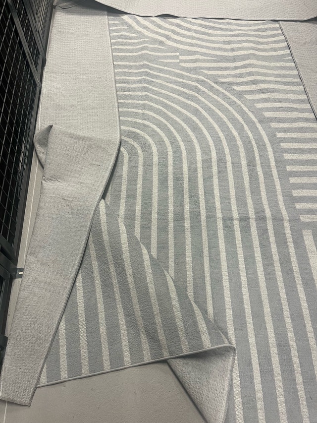 EQ3 Rug 8 ft 10 ft