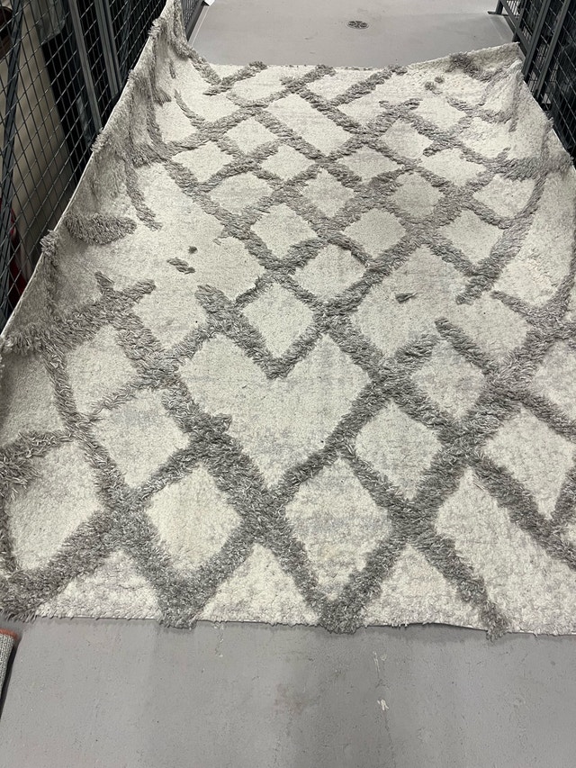 Surya Rug 6'6" x 9'2" Cream/Light Grey Diamond Pattern - photo 4