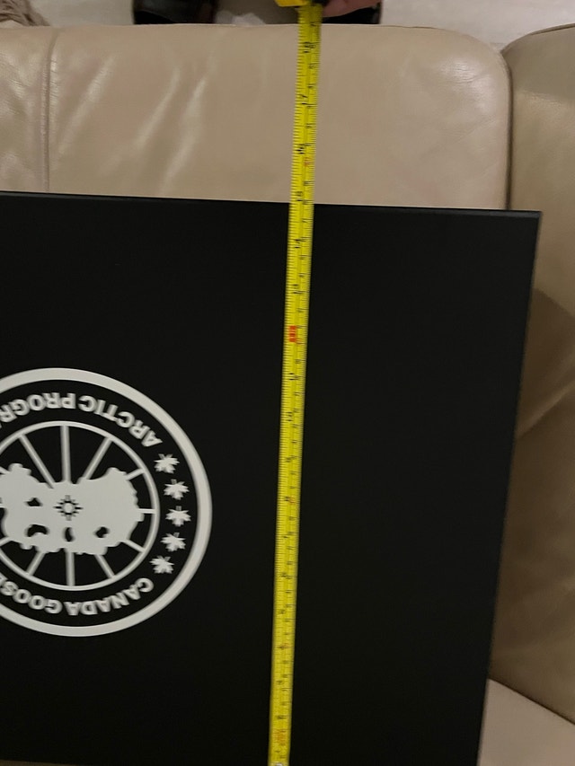 Canada Goose Original Box – Clean – QUICK SALE - photo 3