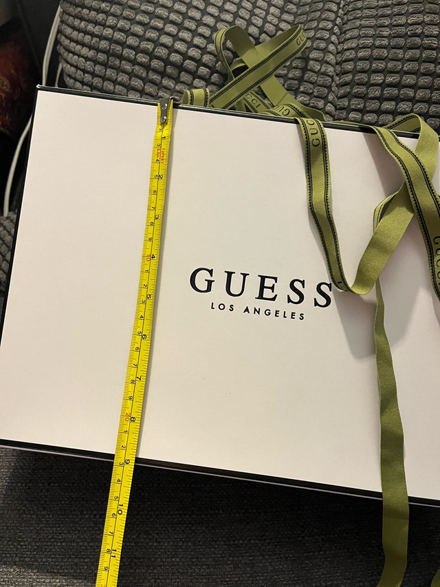 Guess Shoe Box - photo 3