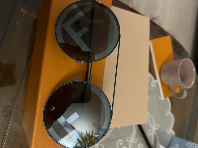 Fendi Sunglasses - photo 2