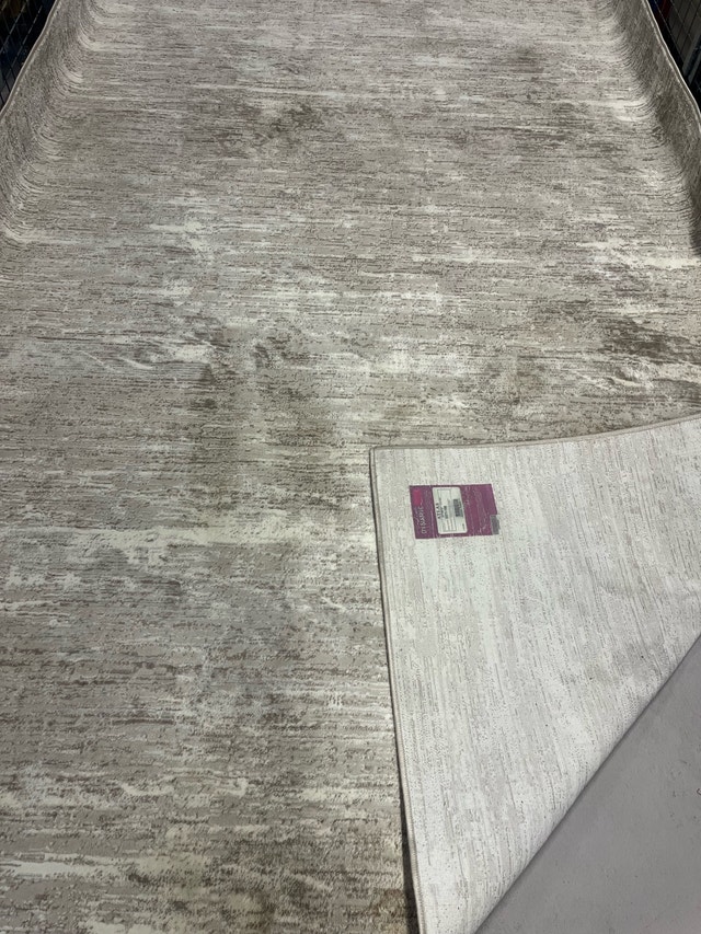 Dynamic Atlas Rug 6'7" x 9'10" - photo 4