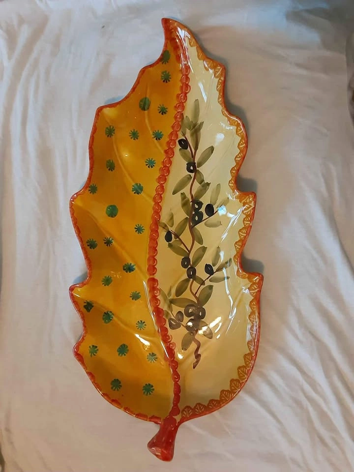 Vintage Leaf TALICA ARS Hand Painted Italian serving dish 🌱