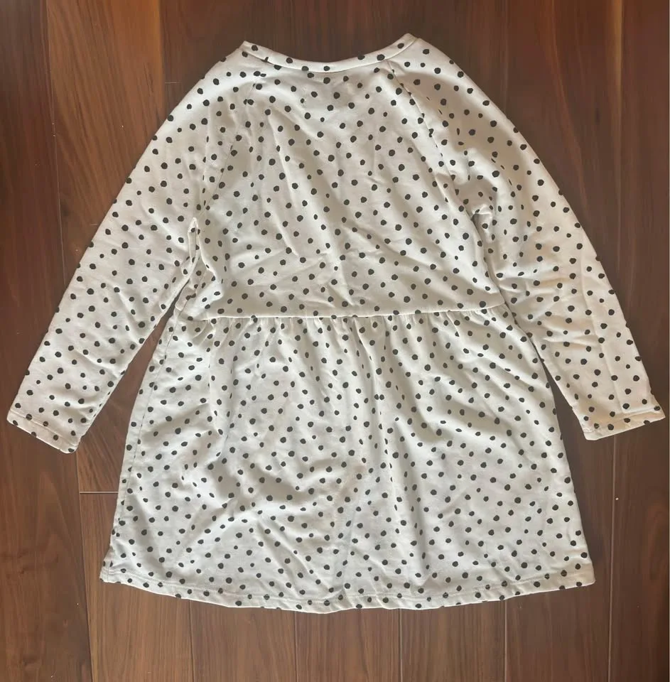 Like NEW Girls Old Navy Dress image indicator(4)