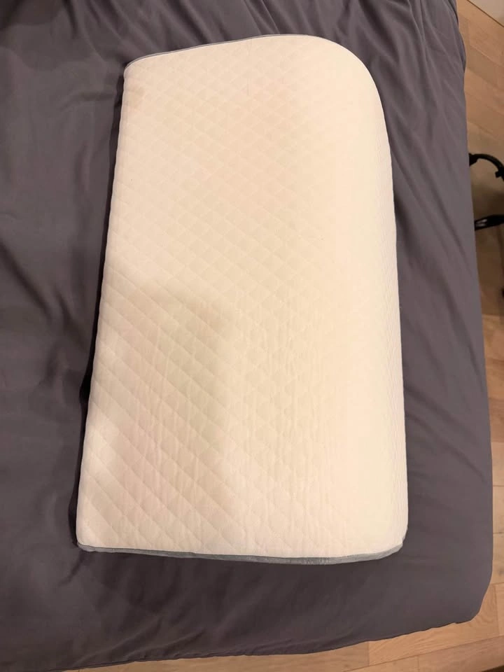Wedge Pillow - photo 2