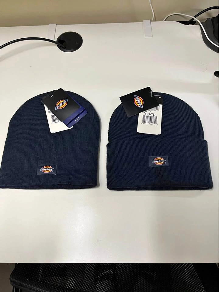 Dickies beanies 2 for 20cad