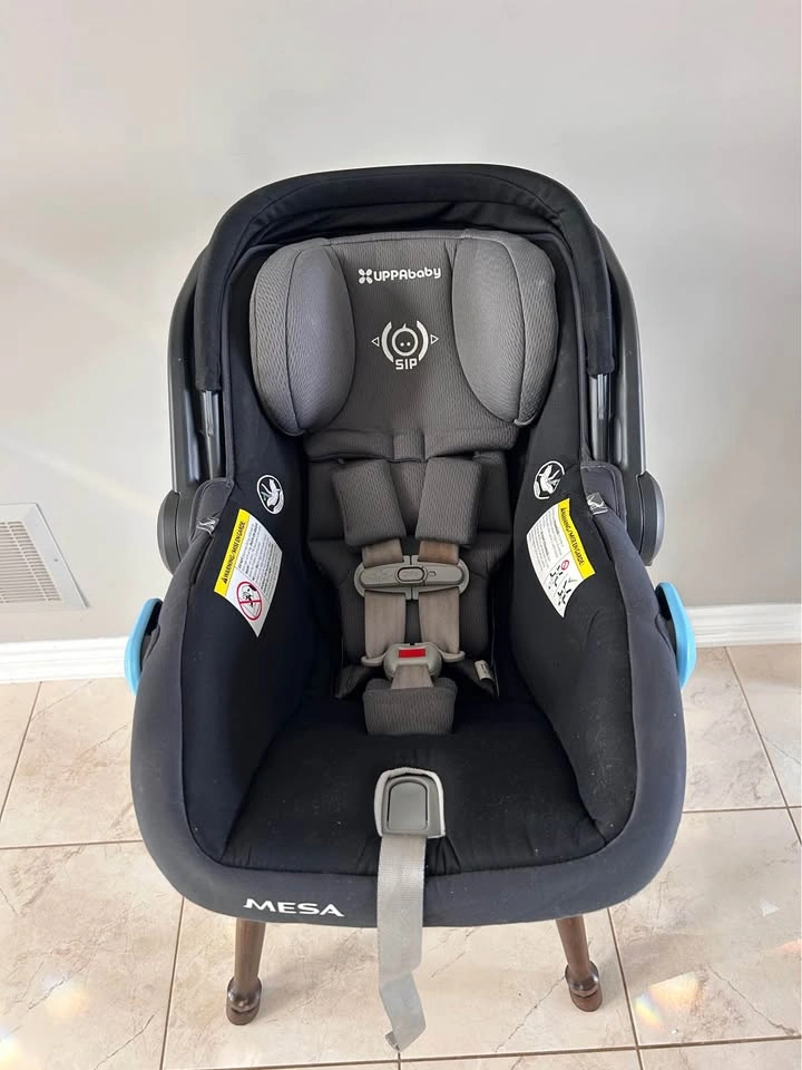 UPPAbaby Mesa Infant Car Seat with Base