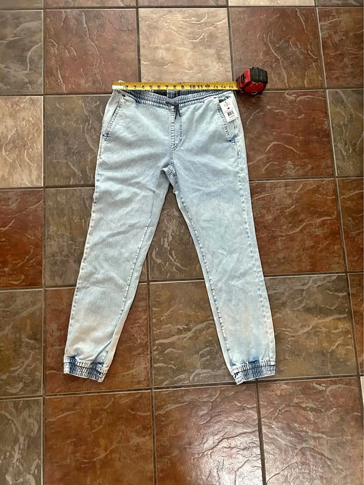 Volcome jeans