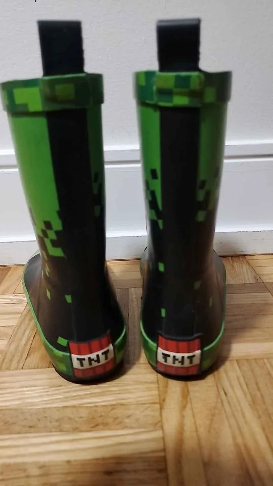 Boys MINECRAFT rainboots SIZE 13 - photo 3