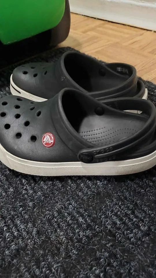 Kids black &white CROCS ( SIZE 1 J ) - photo 2