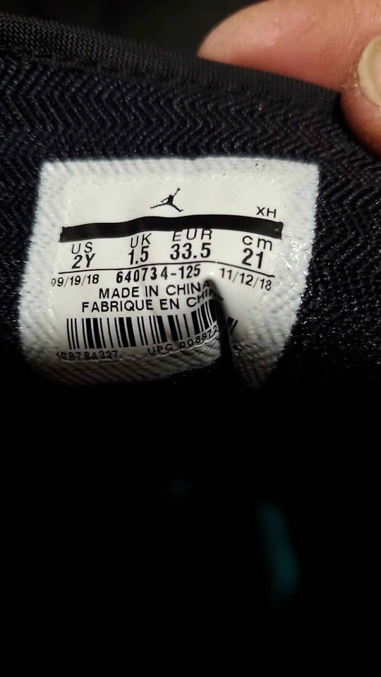 Unisex Air Jordan Nike shoes SIZE 2 - photo 4