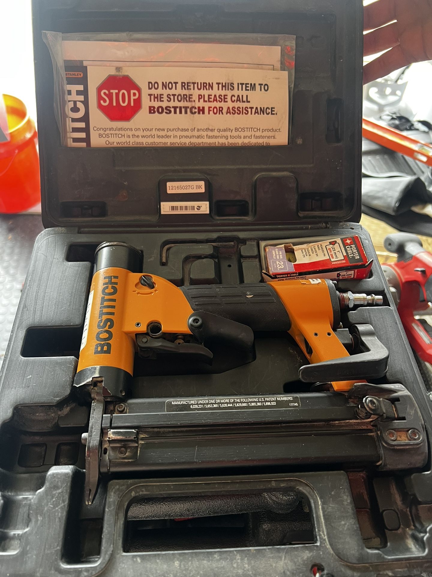 Bostitch 23 Gauge Pin Nailer Kit