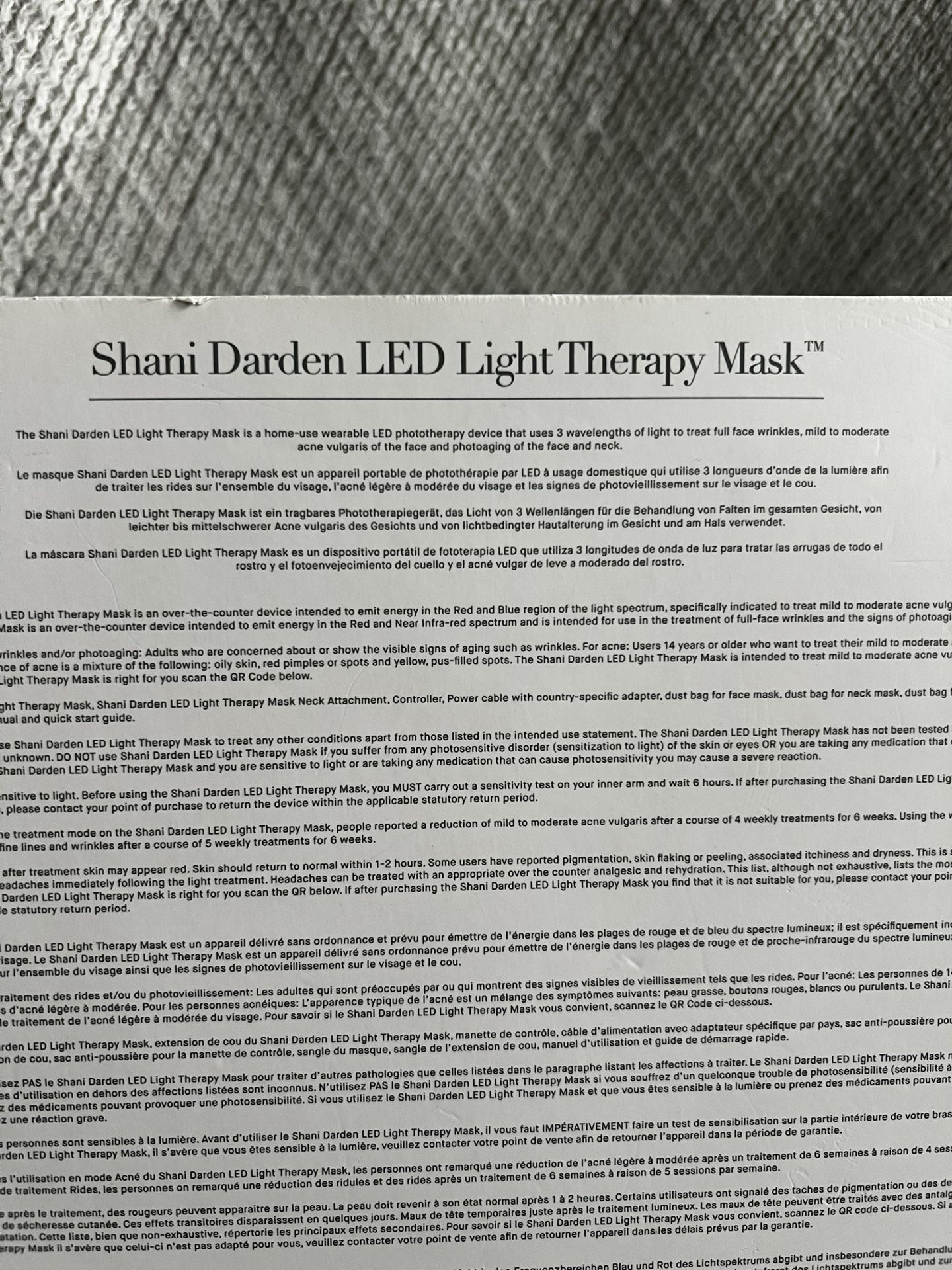NEW Shani Darden LED Face Mask - photo 4