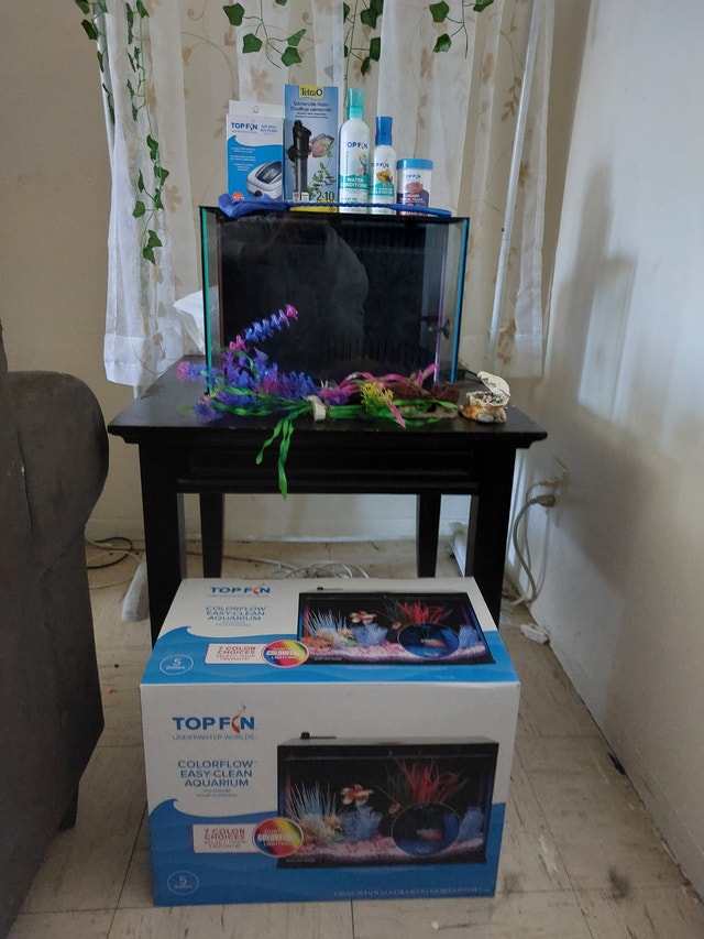 Top Fin® Custom Colorflow™ Aquarium with 7 LEDs - photo 2
