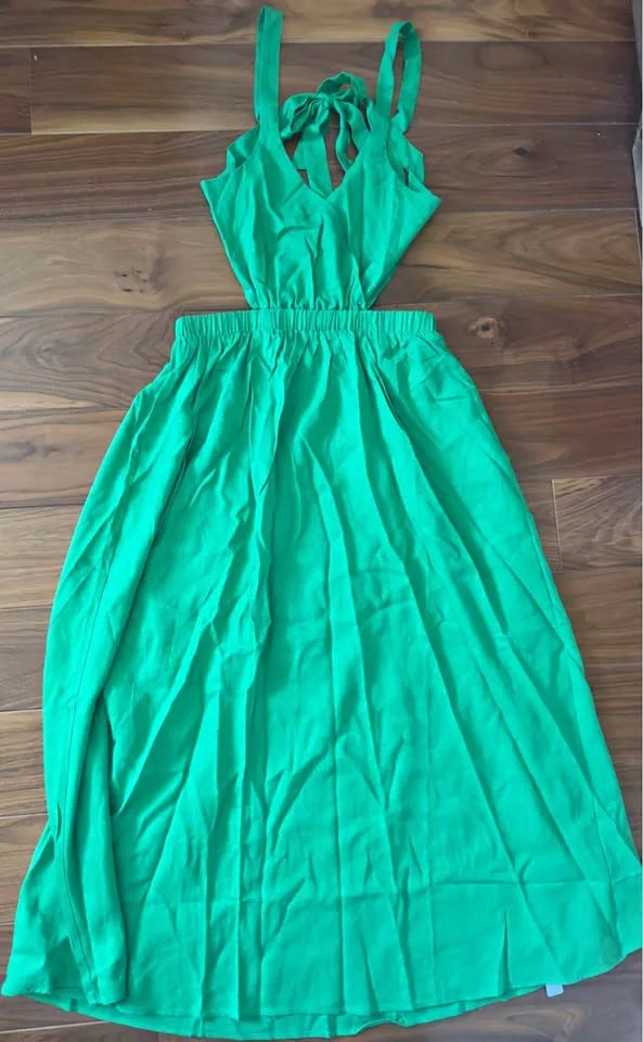 NEW Popvil Cut Out Sleeveless V Neck Midi Dress thumbnail