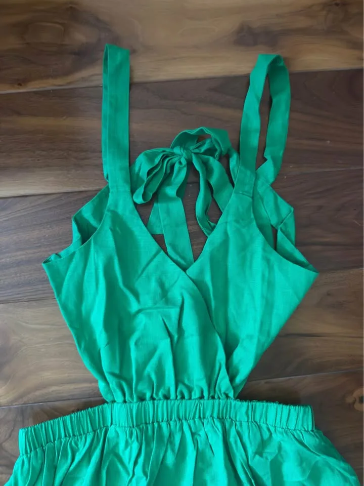 NEW Popvil Cut Out Sleeveless V Neck Midi Dress image indicator(2)